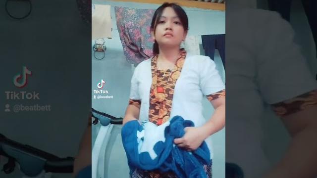 Ganti baju cek... #video #viral #gantibaju Ganti baju cek... #video #viral #gantibaju