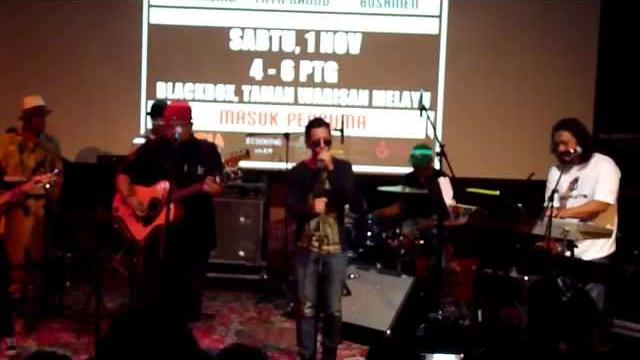 Mama papa larang cover by sufie rashid Mama papa larang cover by sufie rashid