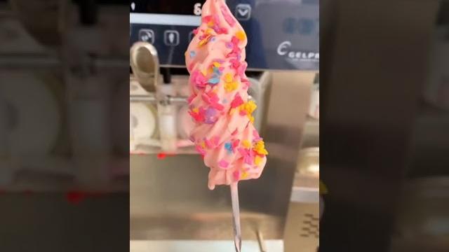 Asian street food 冰激凌 Asian street food 冰激凌