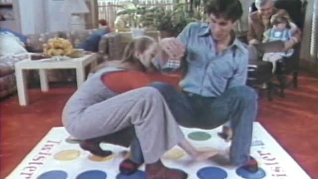 Twister game milton bradley 1966 Twister game milton bradley 1966