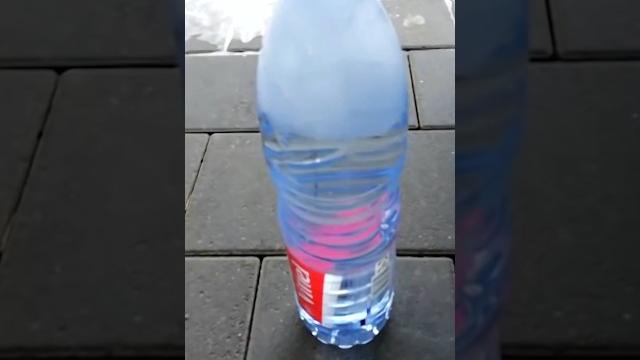 Instantly freezing water! Instantly freezing water!