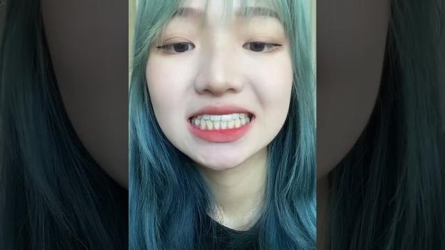 关注女大学生口腔健康口腔检查牙齿喉咙扁桃体欣赏了解更多 关注女大学生口腔健康口腔检查牙齿喉咙扁桃体欣赏了解更多