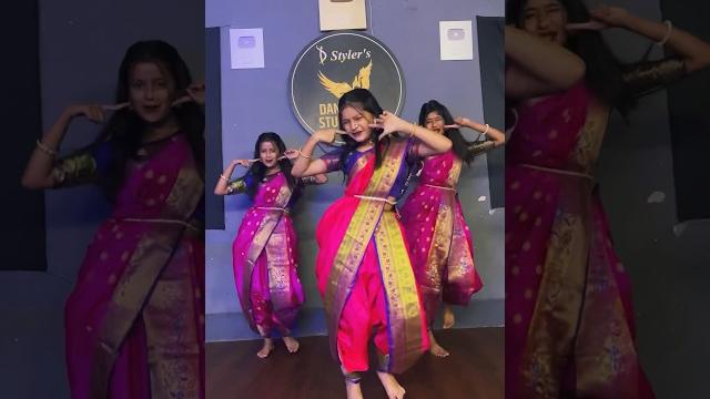 Gulabi sadi #gulabisadi #sanjurathod #marathisong #marathitadka #ytshorts #dancereels #makeviral Gulabi sadi #gulabisadi #sanjurathod #marathisong #marathitadka #ytshorts #dancereels #makeviral