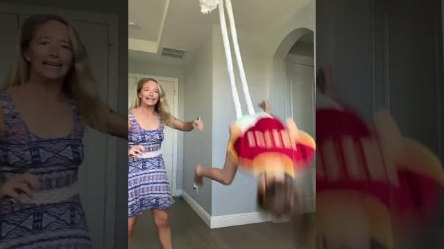 Mom pushes her daughter off swing! Mom pushes her daughter off swing!