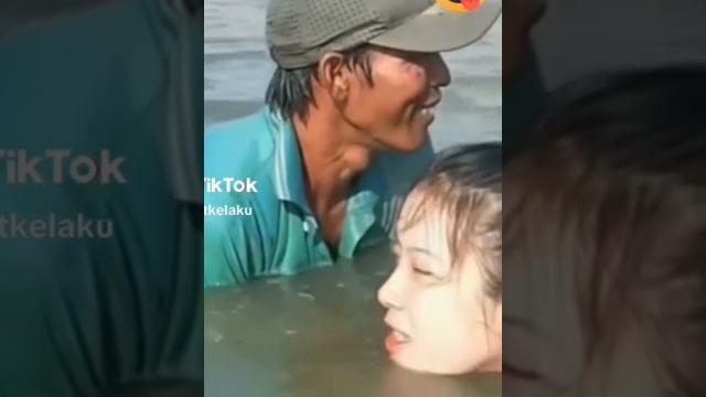 Lucu ngakak level 10000 Lucu ngakak level 10000