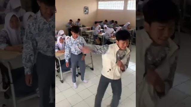 Joget viral #komen#subscribe ya guys Joget viral #komen#subscribe ya guys