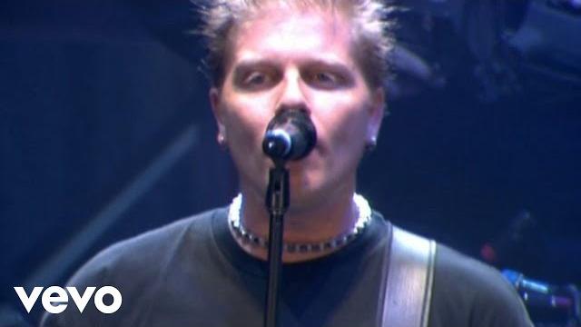 The offspring - million miles away The offspring - million miles away