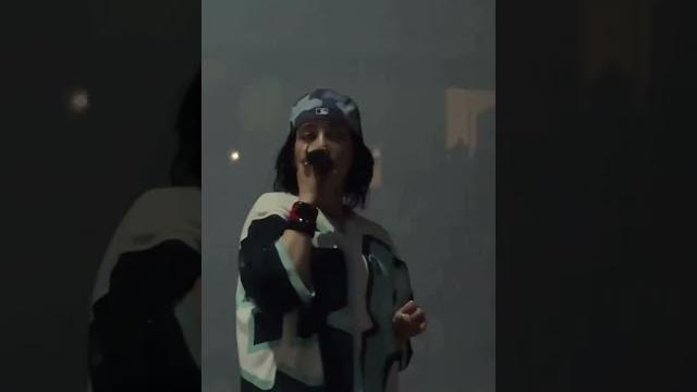 The eye contact during 'nda'? girlll billie eilish_hit me hard and soft the tour #barcelona #spain The eye contact during 'nda'? girlll billie eilish_hit me hard and soft the tour #barcelona #spain