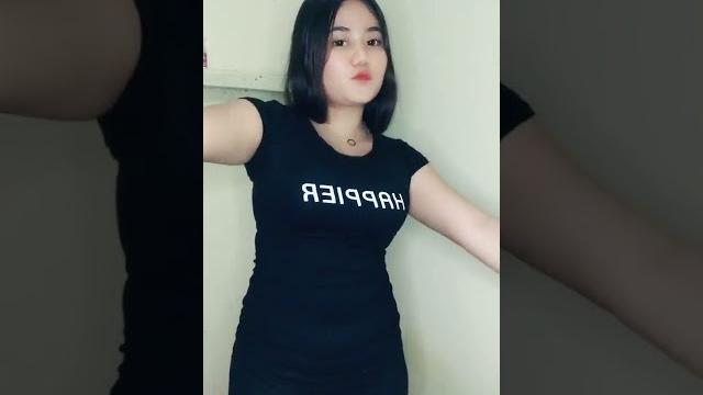 Cewek montok super hott.. Cewek montok super hott..