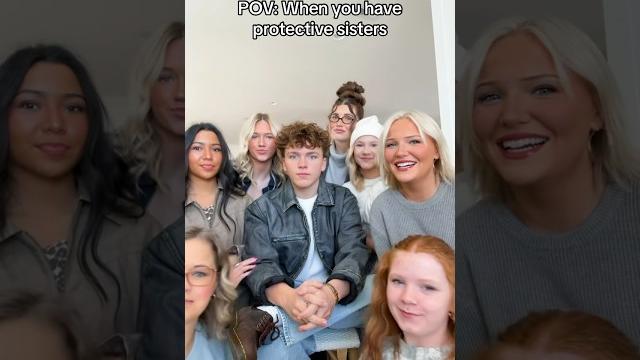 Don’t put ur paws on our brotha!!! #16kids #brother #sisters #siblings #nenfam #notenoughnelsons Don’t put ur paws on our brotha!!! #16kids #brother #sisters #siblings #nenfam #notenoughnelsons