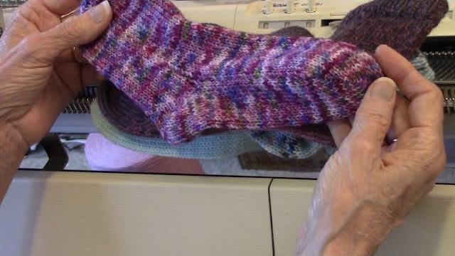 No sew sock by diana sullivan - for 4.5 mm knitting machines, no grafting, no ribber required! No sew sock by diana sullivan - for 4.5 mm knitting machines, no grafting, no ribber required!