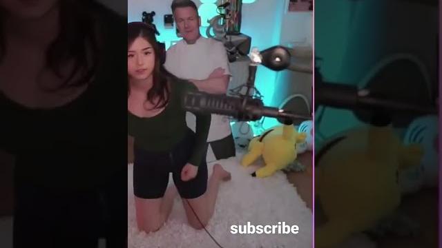 Pokimane acting sus on stream Pokimane acting sus on stream
