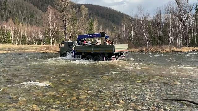 Камаз в брод горные реки сибири Камаз в брод горные реки сибири