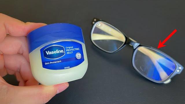 Applying vaseline to the glasses, i didn't expect it to be so powerful, it solved many people's Applying vaseline to the glasses, i didn't expect it to be so powerful, it solved many people's