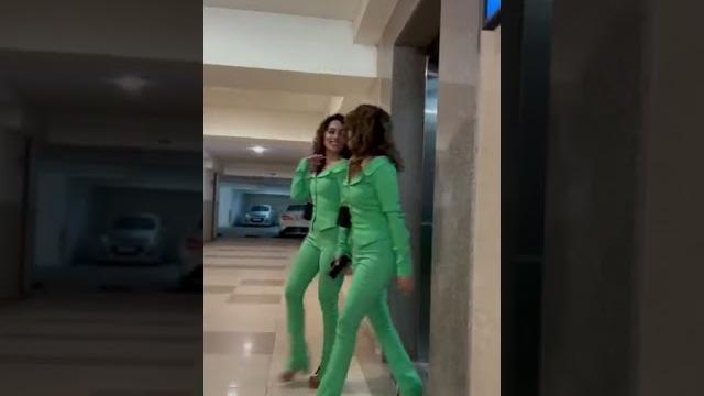 Twin fever wait for it | chinki minki Twin fever wait for it | chinki minki