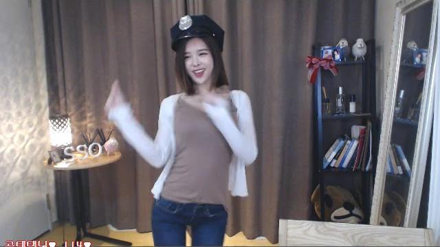 伊素婉ma baby 打糕舞 伊素婉ma baby 打糕舞