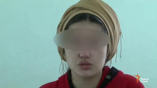 Духтари 14 сола духтариша аз даст додай Духтари 14 сола духтариша аз даст додай