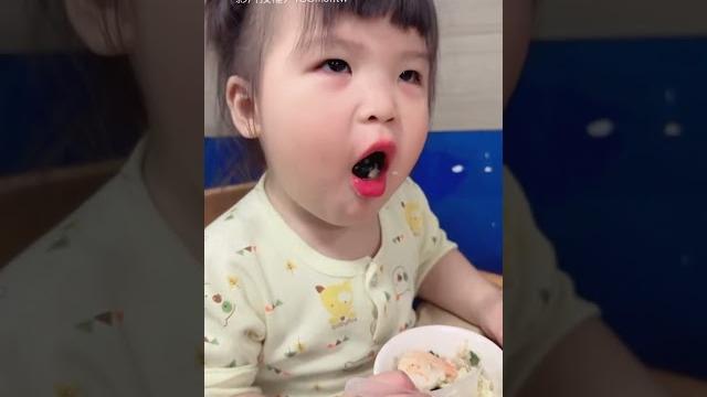 【中斷施法】媽媽的瘋狂誇誇對她無效! 網:妹妹是水瓶座嗎xd|親子|互動|小孩|誇獎|浮誇|白眼 【中斷施法】媽媽的瘋狂誇誇對她無效! 網:妹妹是水瓶座嗎xd|親子|互動|小孩|誇獎|浮誇|白眼