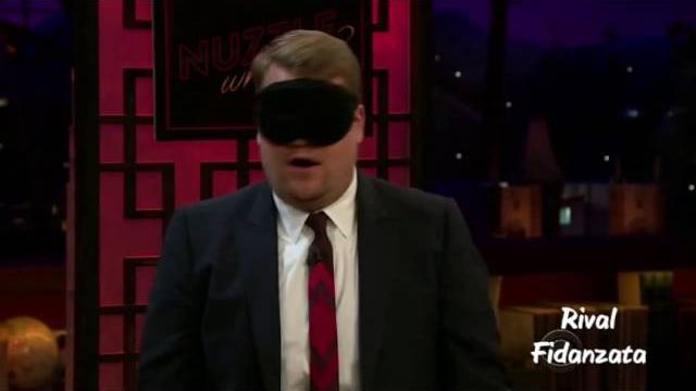 James corden cium ketek binaraga James corden cium ketek binaraga