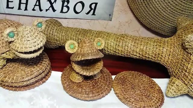 Плетение из сосновой хвои Плетение из сосновой хвои
