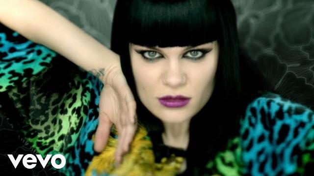 Jessie j - domino (official video) Jessie j - domino (official video)