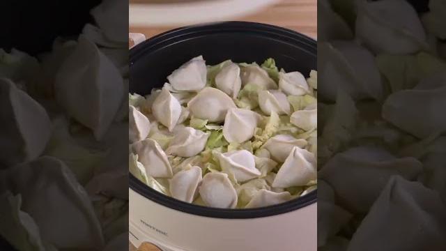 【shorts短片】煮蔬菜順便蒸水餃,有肉有菜一鍋更豐盛 【shorts短片】煮蔬菜順便蒸水餃,有肉有菜一鍋更豐盛