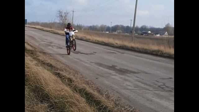 Wheelie on dirtbike Wheelie on dirtbike