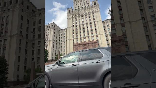 Гарни под впечатлением от москвы / гардей и иваныч #artist #automobile #волгоград #топ #рек #юмор Гарни под впечатлением от москвы / гардей и иваныч #artist #automobile #волгоград #топ #рек #юмор