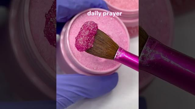 How to pick up glitter acrylic beads!! all products from nita’s nails galore #glitternails How to pick up glitter acrylic beads!! all products from nita’s nails galore #glitternails
