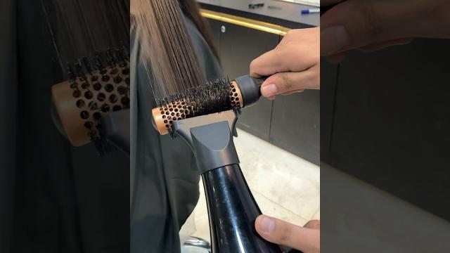 Hair blow dry kaise karte hai / blow dryer kaise chalaye #shorts #hairguruji #youtube #viralvideo Hair blow dry kaise karte hai / blow dryer kaise chalaye #shorts #hairguruji #youtube #viralvideo