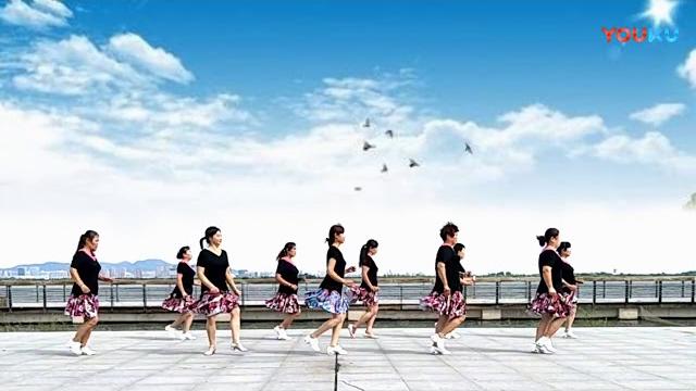 淮北矿嫂广场舞《dj 一晃就老了》【任如意团队版】 淮北矿嫂广场舞《dj 一晃就老了》【任如意团队版】