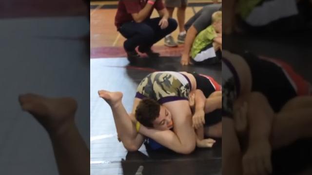 Caitlin kelley headscissor Caitlin kelley headscissor