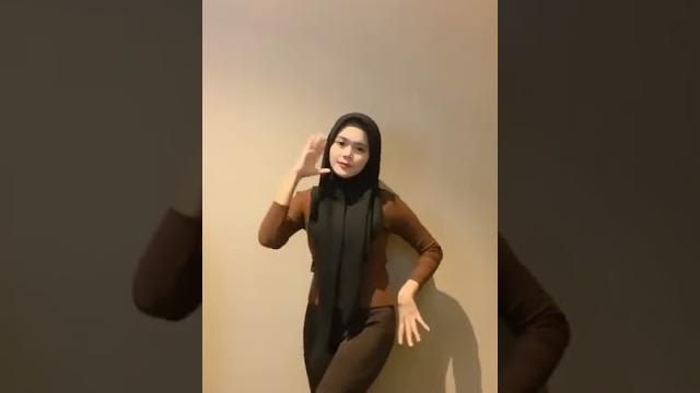 Tiktok cewek solehot Tiktok cewek solehot