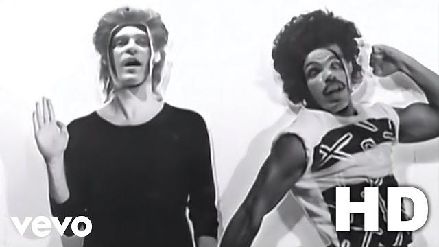 Daryl hall & john oates - out of touch (official hd video) Daryl hall & john oates - out of touch (official hd video)