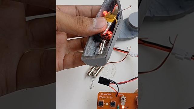 How to make mini rc speed boat || mini speed boat make | how to make mini speed boat at home #shorts How to make mini rc speed boat || mini speed boat make | how to make mini speed boat at home #shorts