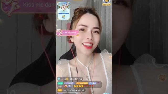 Hot angel bigo - nice body - nice sing Hot angel bigo - nice body - nice sing