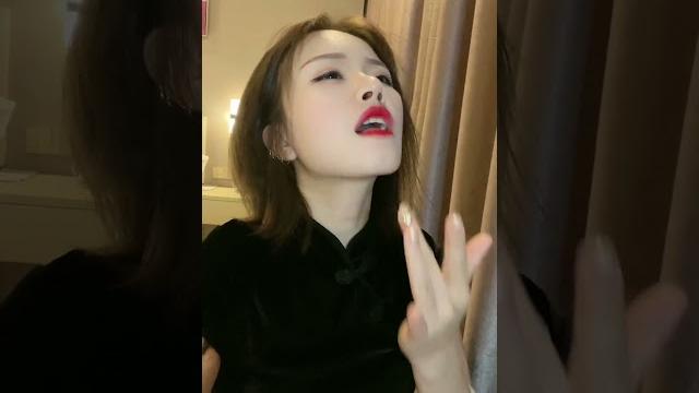舔 舔