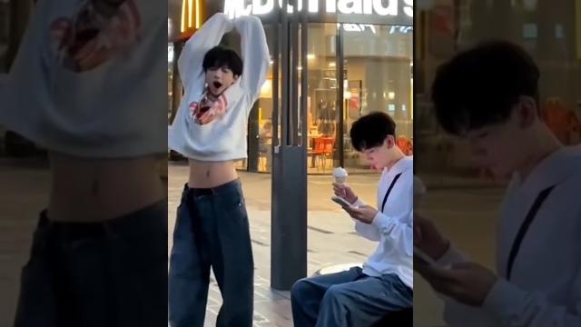 He is smart️ #bl #boyslove ##kleyttonherivelto #lgbt #prank #bledit #lovekiss #blkiss He is smart️ #bl #boyslove ##kleyttonherivelto #lgbt #prank #bledit #lovekiss #blkiss