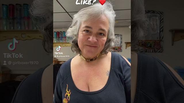Like ️ me! Like ️ me!