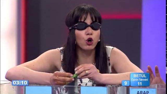 Ben bilmem eşim bilir muhteşem performans! Ben bilmem eşim bilir muhteşem performans!