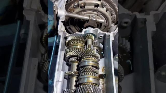 Manual transmission gear box #automobile Manual transmission gear box #automobile