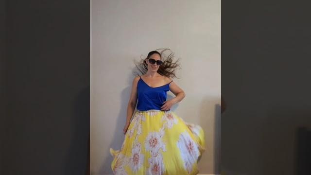 Windy underneath skirt Windy underneath skirt