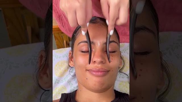 Relaxing asmr hammer facial tok sen massage! #shorts Relaxing asmr hammer facial tok sen massage! #shorts