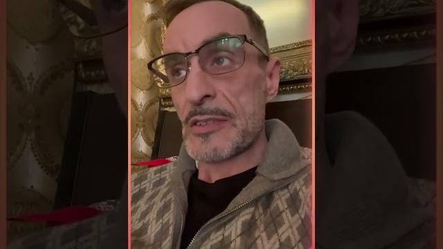 Как дядя слава узнал о тяжелом диагнозе #shorts Как дядя слава узнал о тяжелом диагнозе #shorts