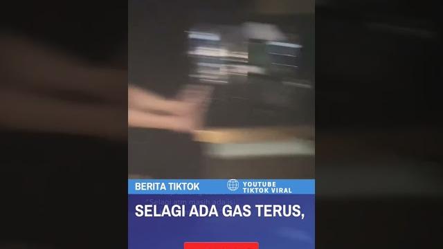 Cewek mabok goyang#shorts Cewek mabok goyang#shorts