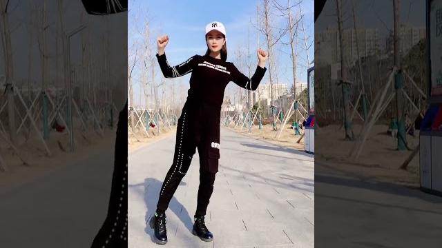 #我跳舞我健康我快乐#广场舞#街角恋人早安家人们 #我跳舞我健康我快乐#广场舞#街角恋人早安家人们