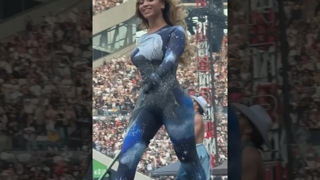 *new outfit* beyonce parading (live in london night 5) at the cowboy carter tour #beyonce #bey #live *new outfit* beyonce parading (live in london night 5) at the cowboy carter tour #beyonce #bey #live