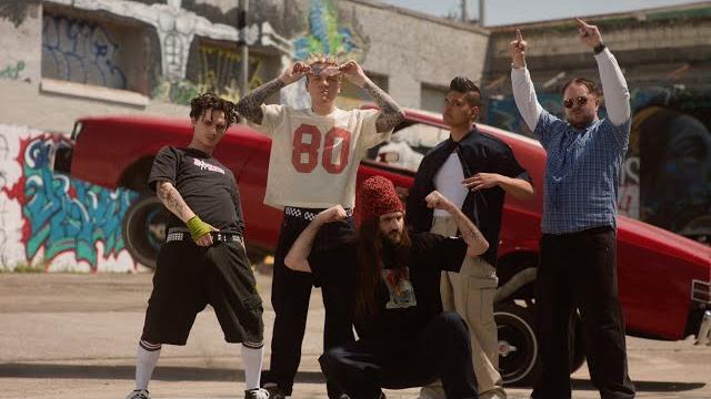 Hot mulligan - and a big load (official music video) Hot mulligan - and a big load (official music video)