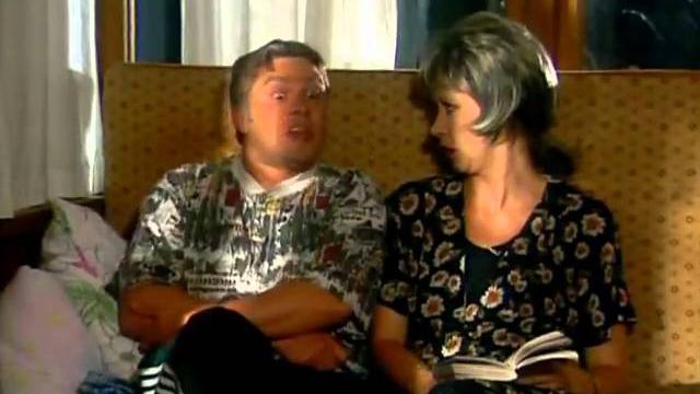 33 квадратных метра . 7\26\2 . (рэкет) 33 квадратных метра . 7\26\2 . (рэкет)