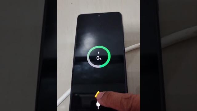 Samsung yellow triangle ️ when charging #shorts https://www.youtube.com/watch?v=9l0kkb9hi7e Samsung yellow triangle ️ when charging #shorts https://www.youtube.com/watch?v=9l0kkb9hi7e